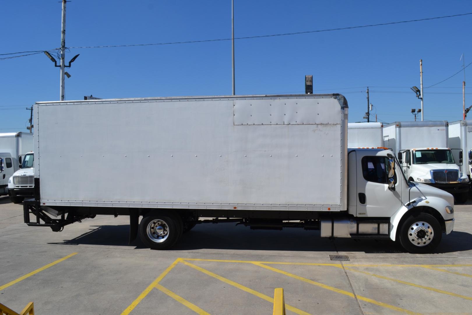 2012 WHITE /GRAY FREIGHTLINER M2-106 with an CUMMINS ISB 6.7L 220HP engine, ALLISON 2100HS AUTOMATIC transmission, located at 9172 North Fwy, Houston, TX, 77037, (713) 910-6868, 29.887470, -95.411903 - Photo#3